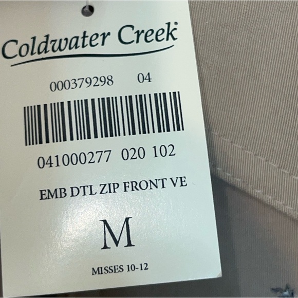 NWT Coldwater Creek embroidered detail zip front vest. Size medium - Picture 9 of 9